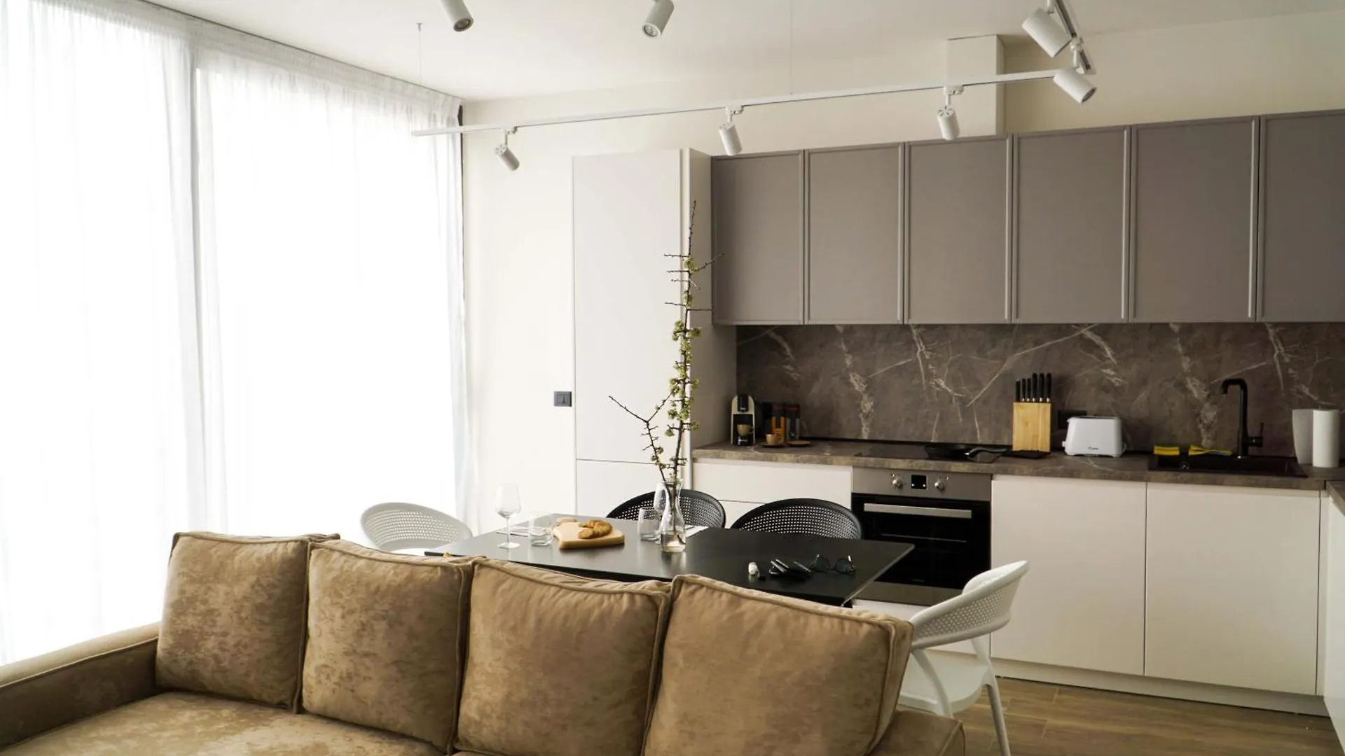 Luxury Sea View Apartment With Private Beach Just A Few Steps From The Center Palasë Albanien