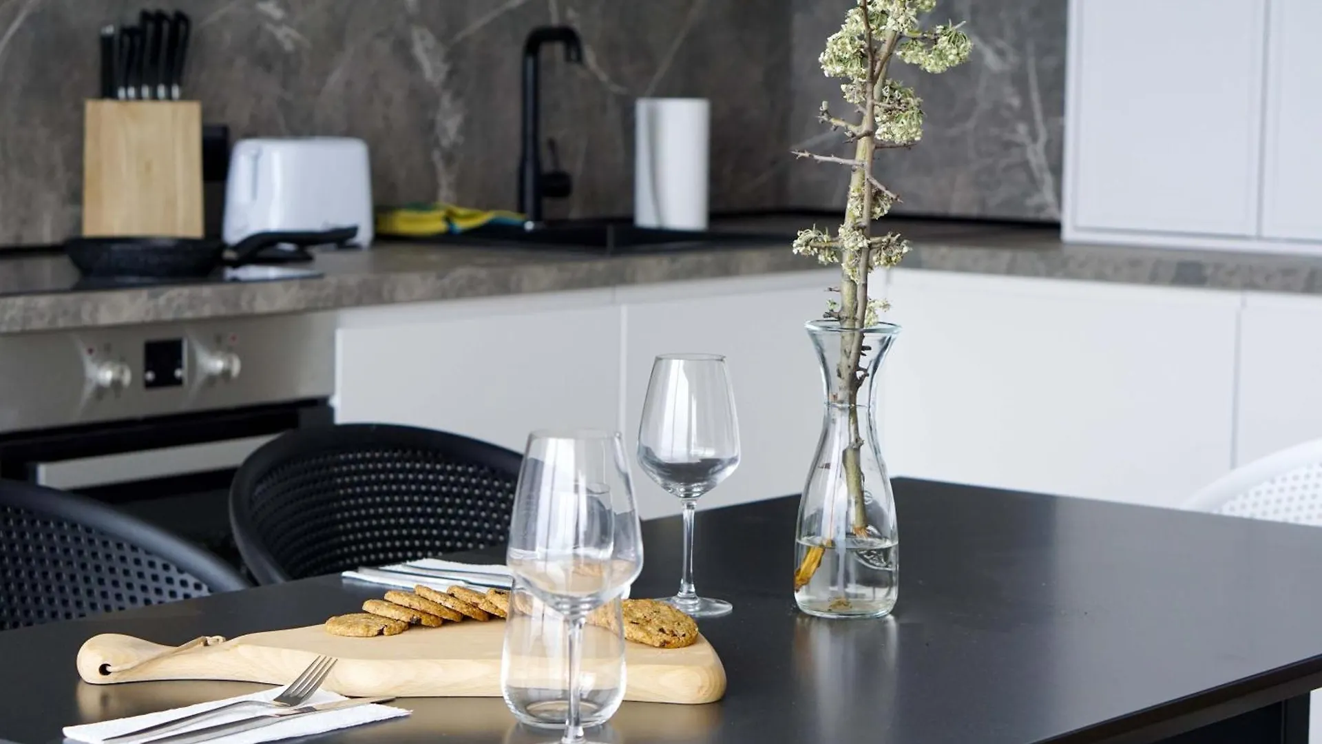 Luxury Sea View Apartment With Private Beach Just A Few Steps From The Center Palasë